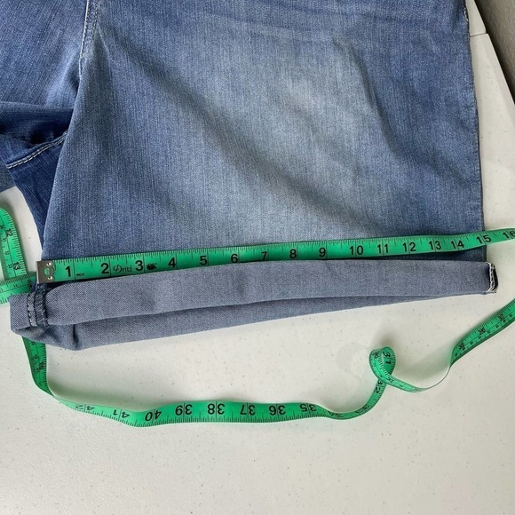 New Democracy Plus Size "Ab"solution Cuffed Shorts size 24W - Picture 10 of 13